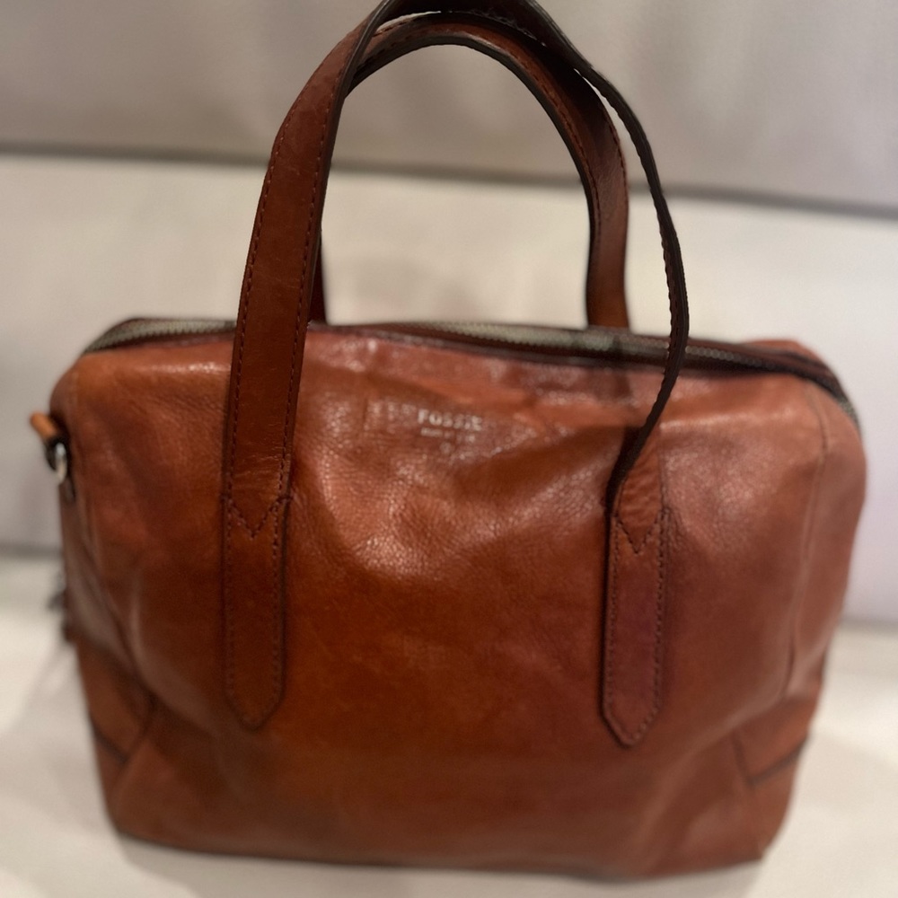 Fossil Sydney Cowhide Brown Satchel Bag.
